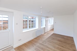 Sitting Room- click for photo gallery